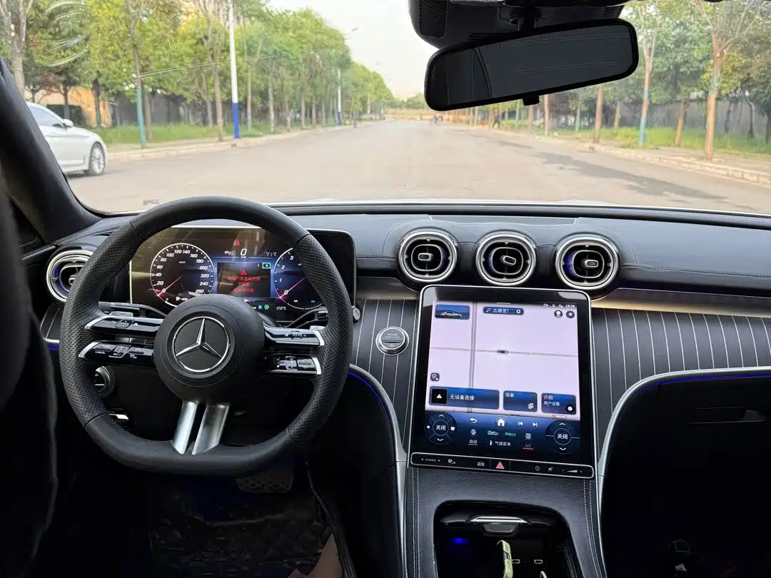 Mercedes-Benz C-Class 2023 Facelift II C 260 L Sport Edition фото 6