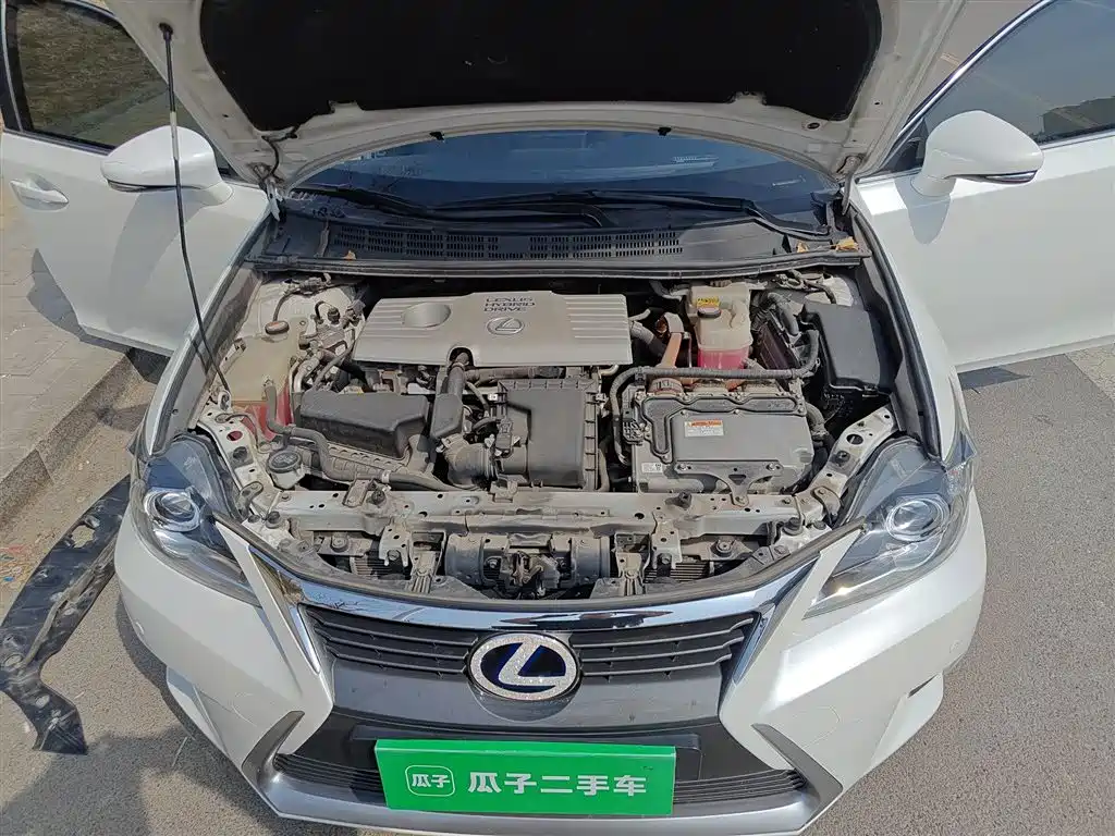 Lexus CT 2014 CT200h Comfort Edition Dual Tone фото 11
