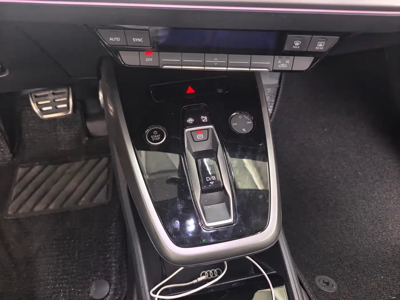 Audi Q4 e-tron 2024 40 e-tron Pioneer Edition фото 13