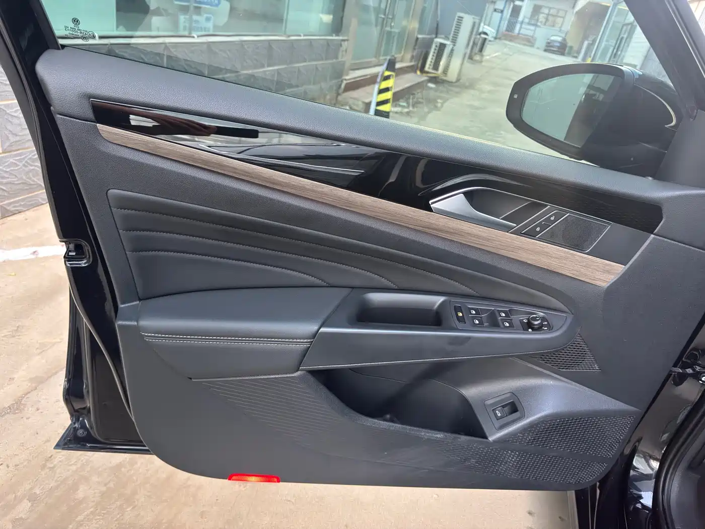Volkswagen Passat 2021 Model 330TSI Premium Edition фото 7