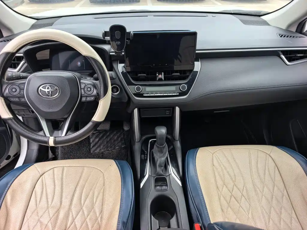 Photo 10 - Toyota Frontlander