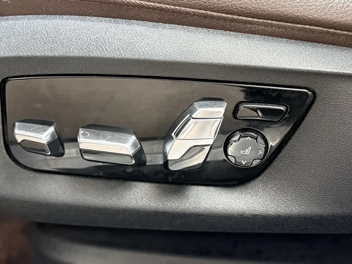 BMW 7 Series 2018 730Li Leading Type M Sport Package фото 22