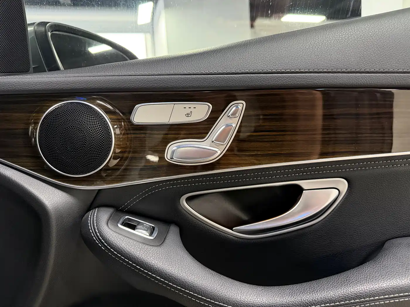 Mercedes-Benz GLC 2017 GLC 260 4MATIC Dynamic фото 10