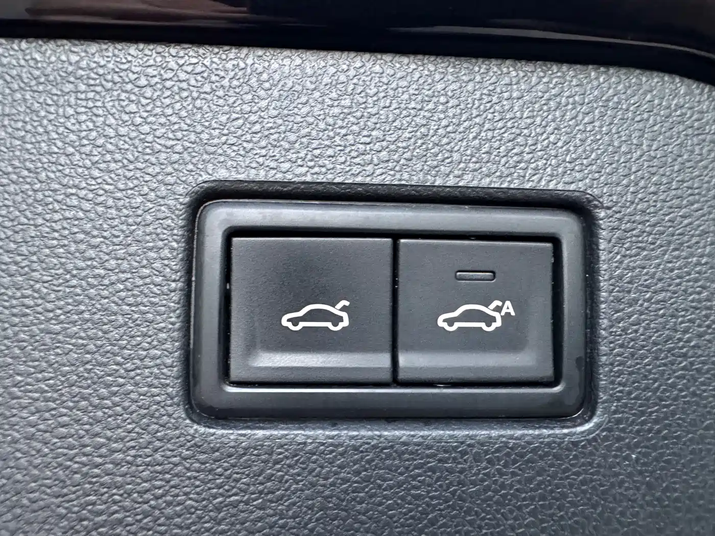 Volkswagen Passat 2021 Model 330TSI Premium Edition фото 13