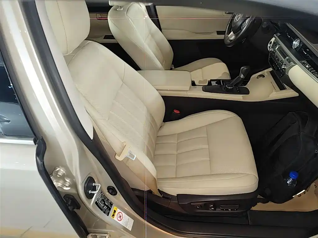 Lexus ES 2015 200 Elite Edition фото 24