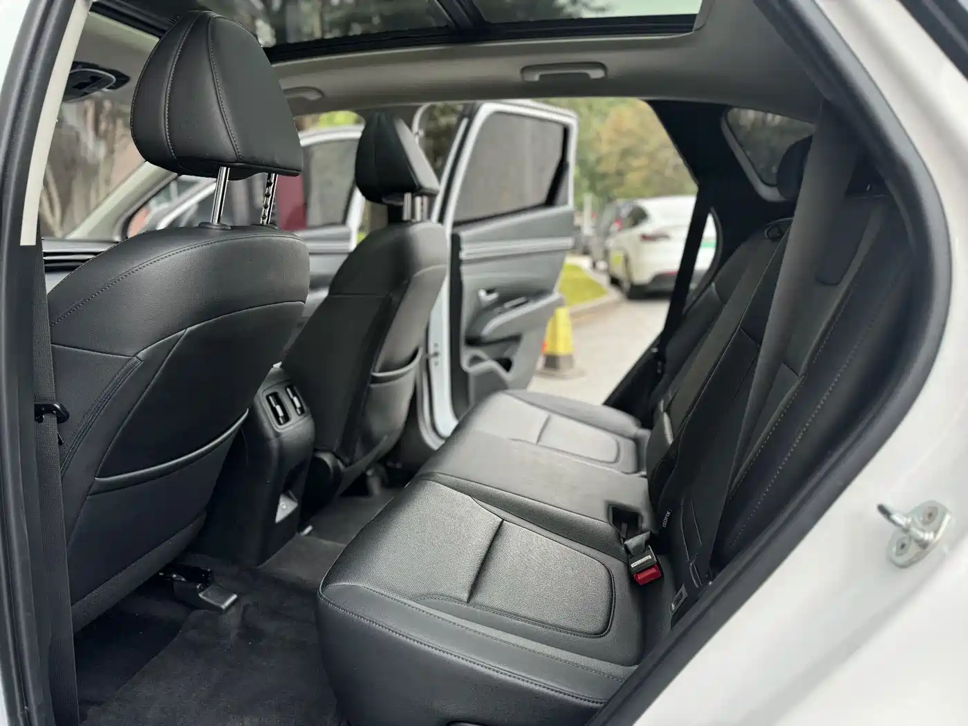 Hyundai Tucson 2021 Tucson L 1.5T DCT LUX Premium фото 7