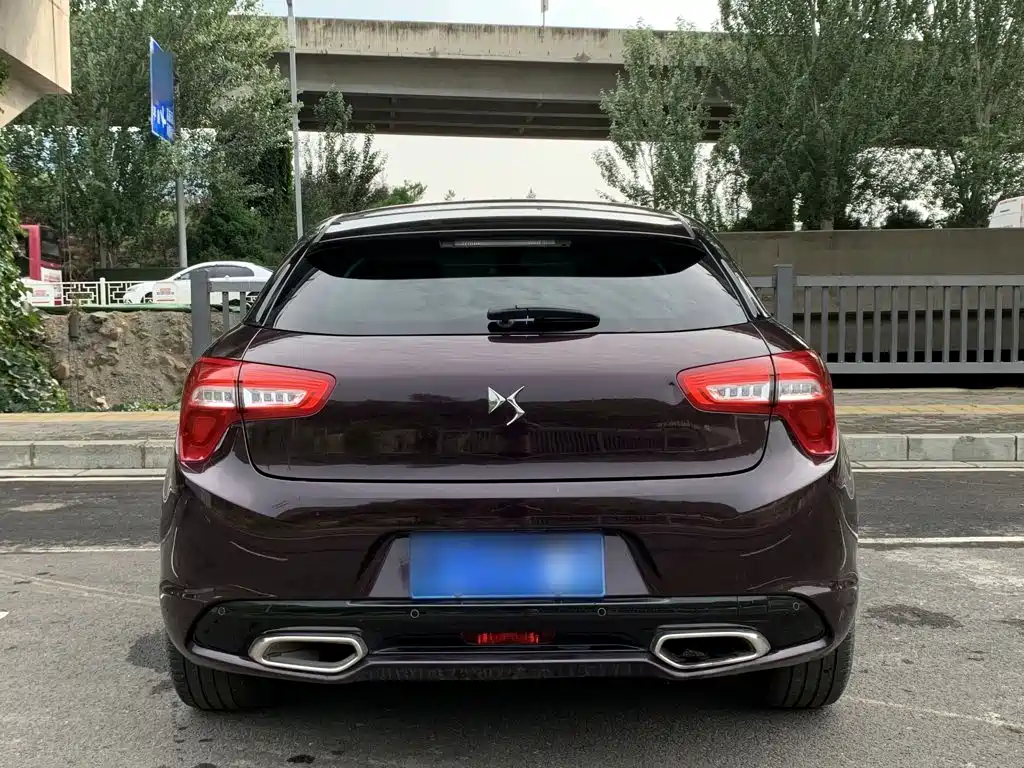 DS 5 2015 2014 1.6T Elegance THP160
