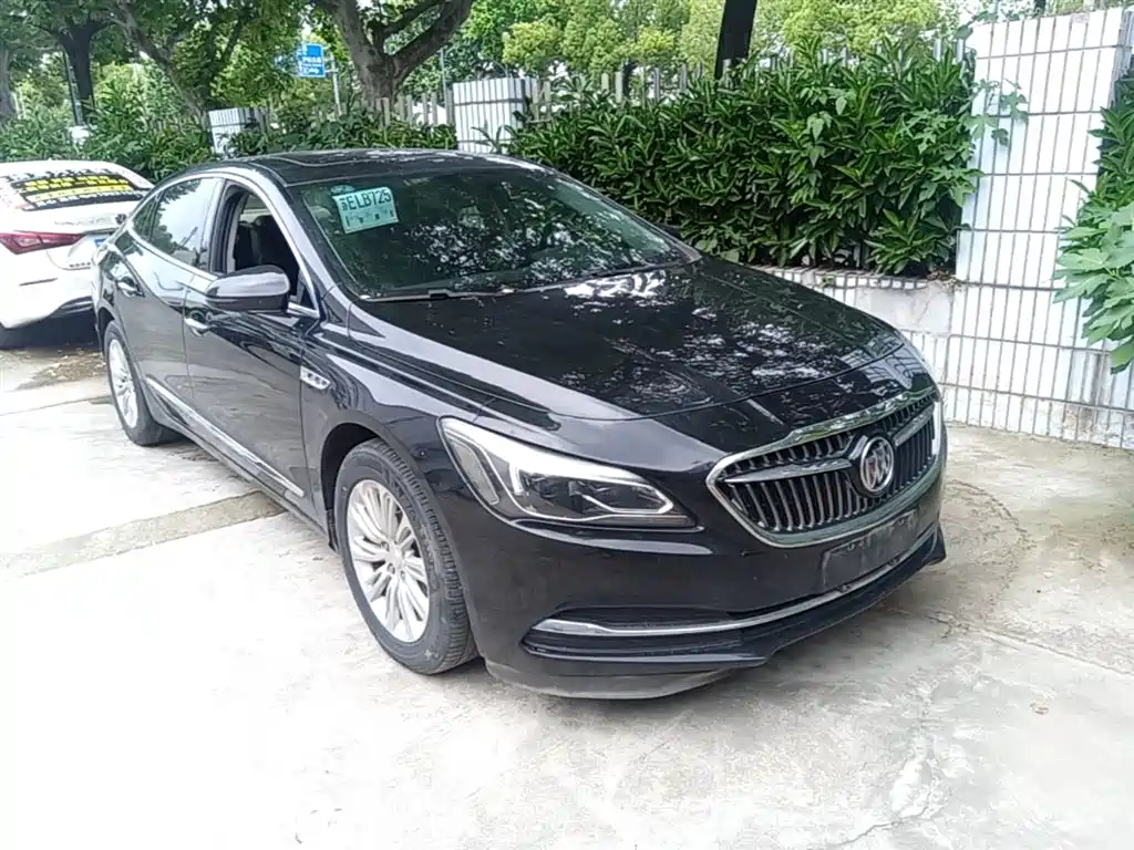Buick LaCrosse 2018 Model 20T Elite Edition фото 4
