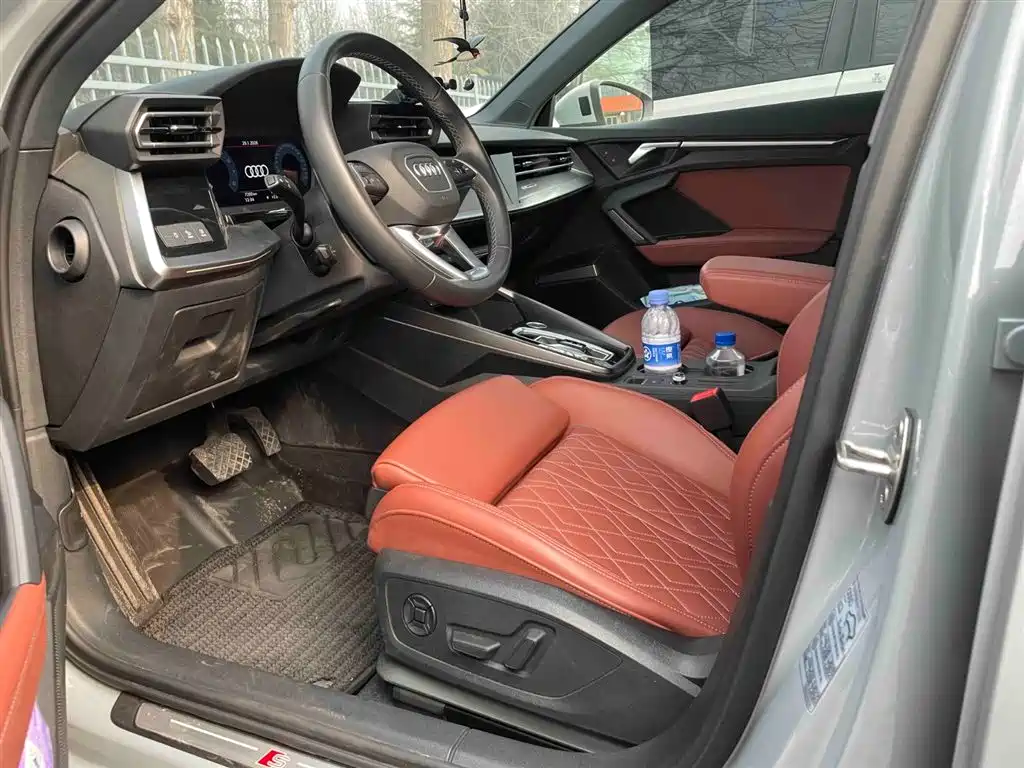 Audi A3 2025 Sportback 35TFSI Flying Premium фото 3
