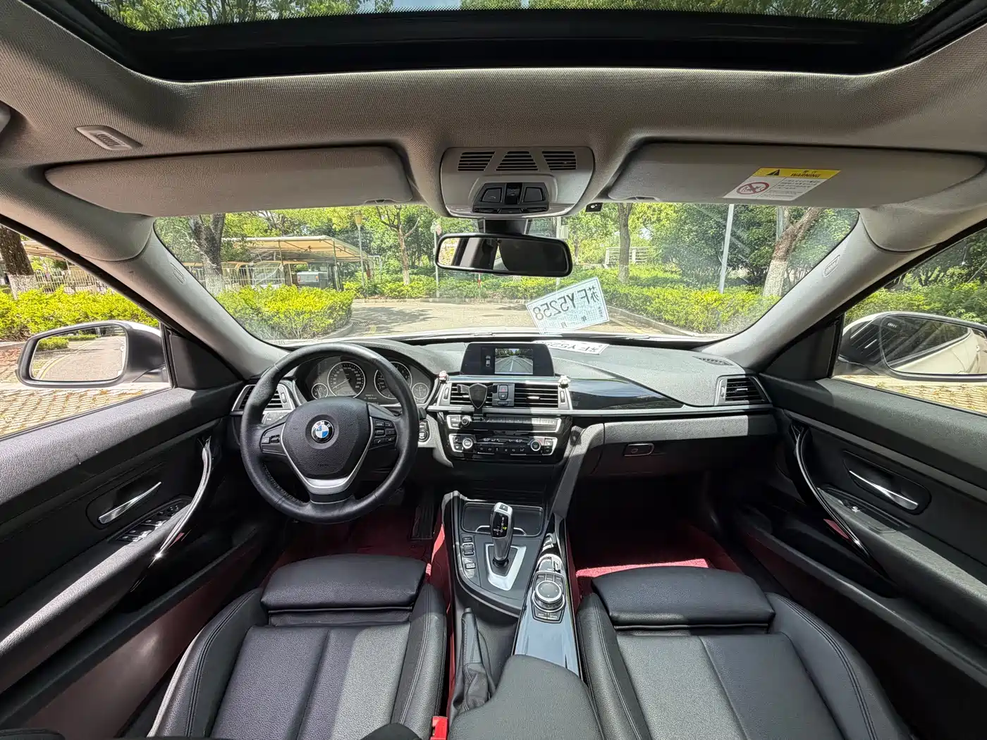 BMW 3 Series GT 2018 320i Fashion фото 10