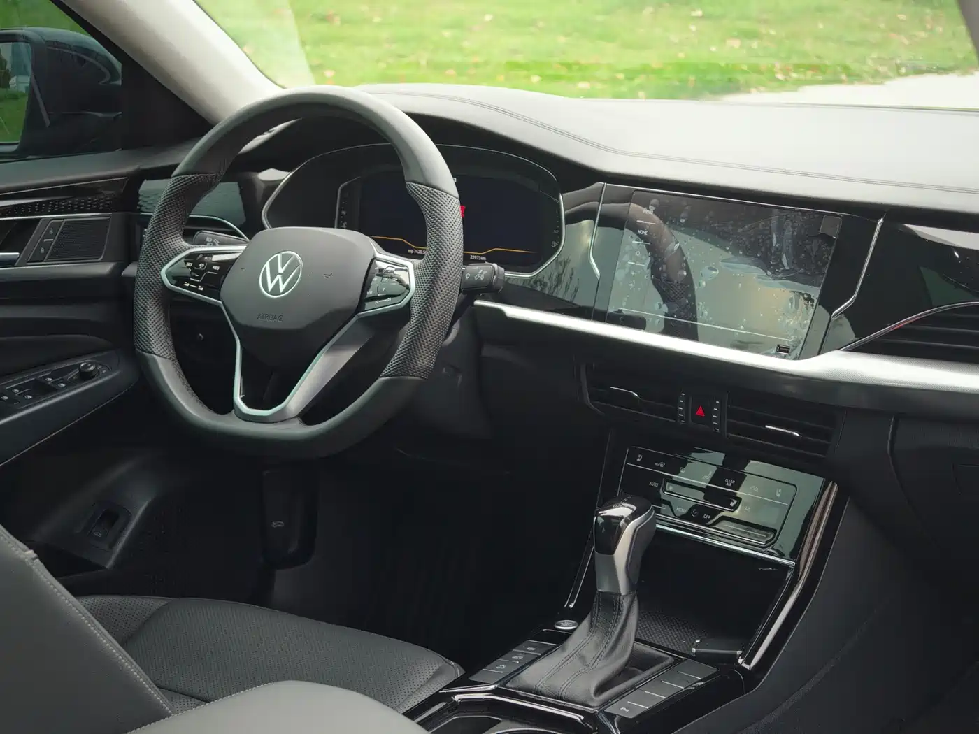Volkswagen Passat 2024 Model 380TSI Starlight Elite фото 8