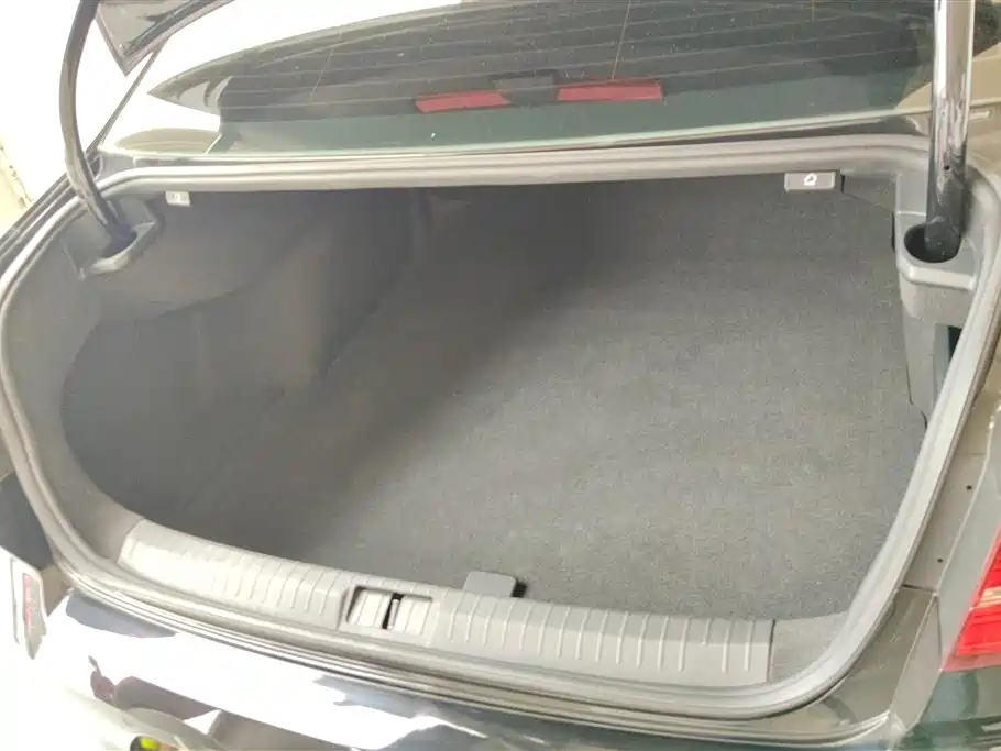 Volkswagen Magotan 2018 330TSI DSG Leading фото 4