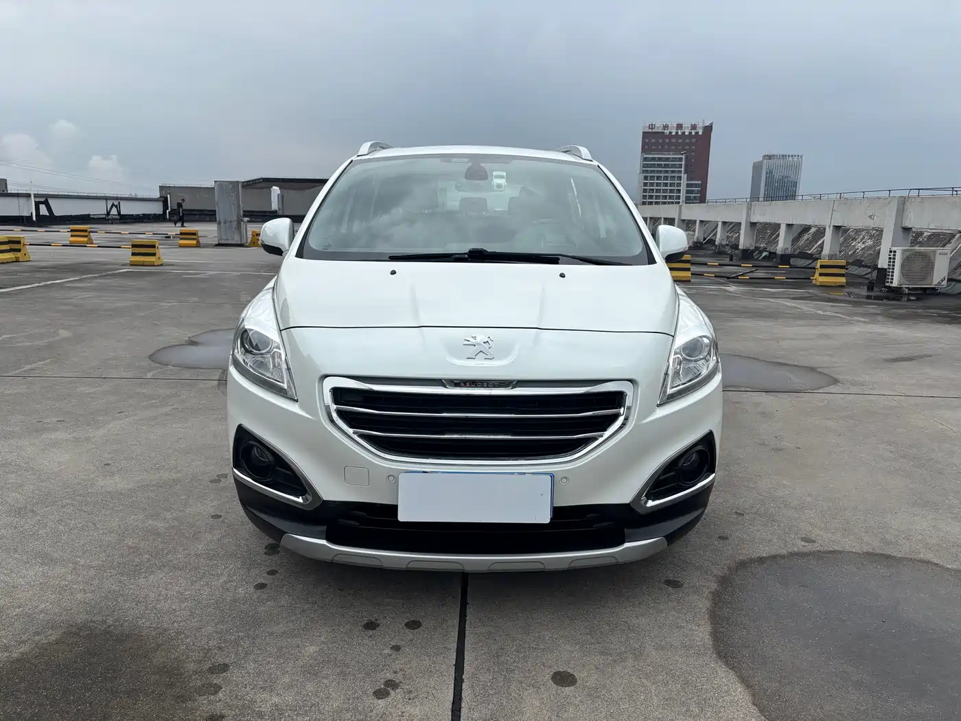 Peugeot 3008 2013 1.6THP Roland Garros Edition фото 2