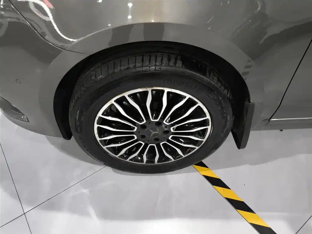 Mercedes-Benz V-Class 2017 Model V 260 Pilot Edition фото 25