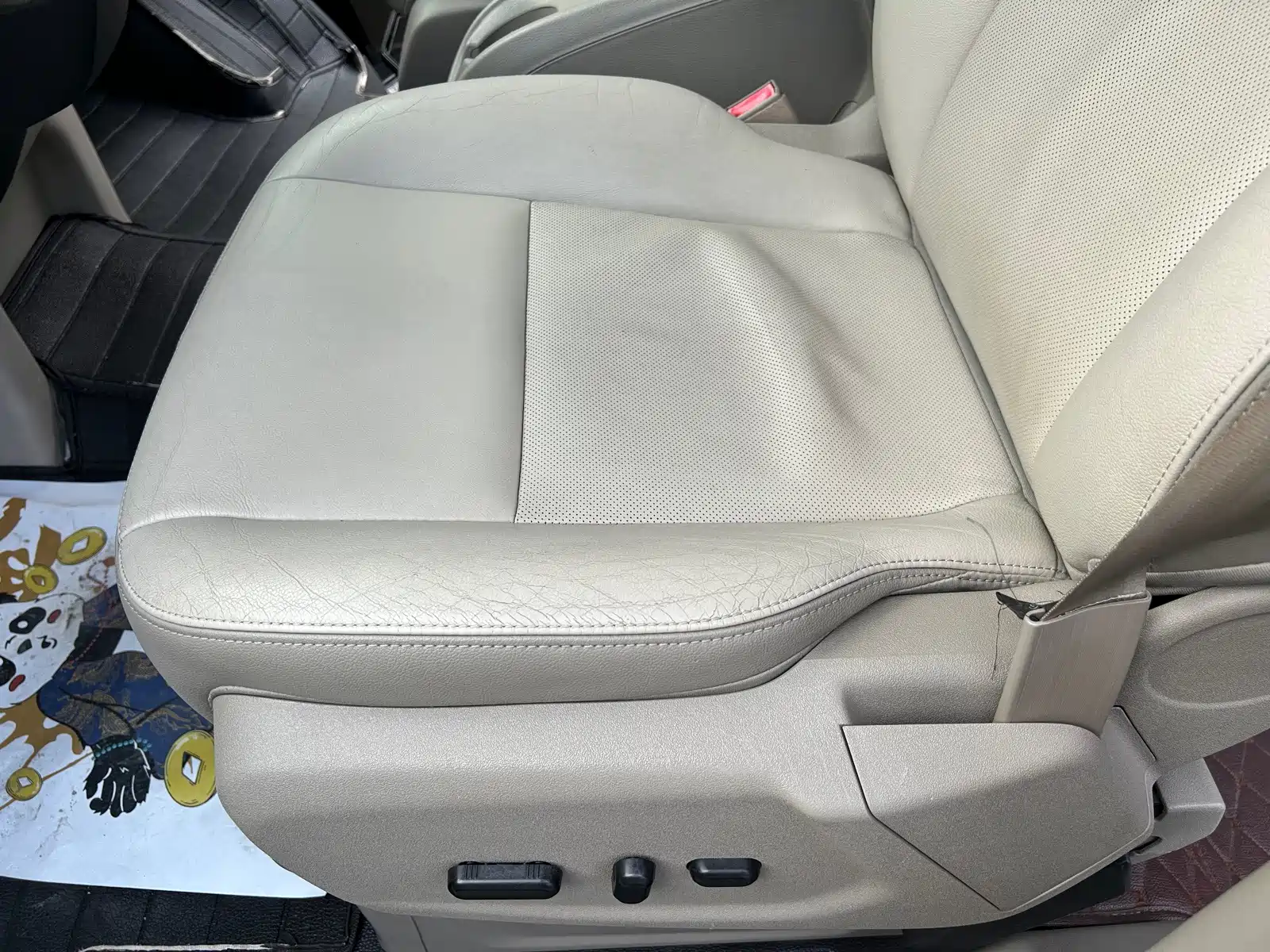 Photo 11 - Ford Tourneo