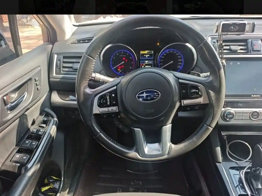 Subaru Outback 2016 2.5i Luxury Navigation Edition фото 14
