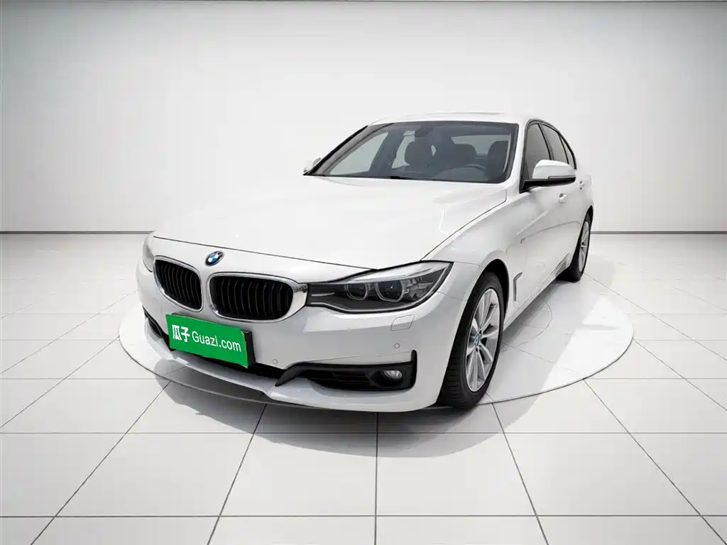 BMW 3 Series GT 2016 320i Fashion Style