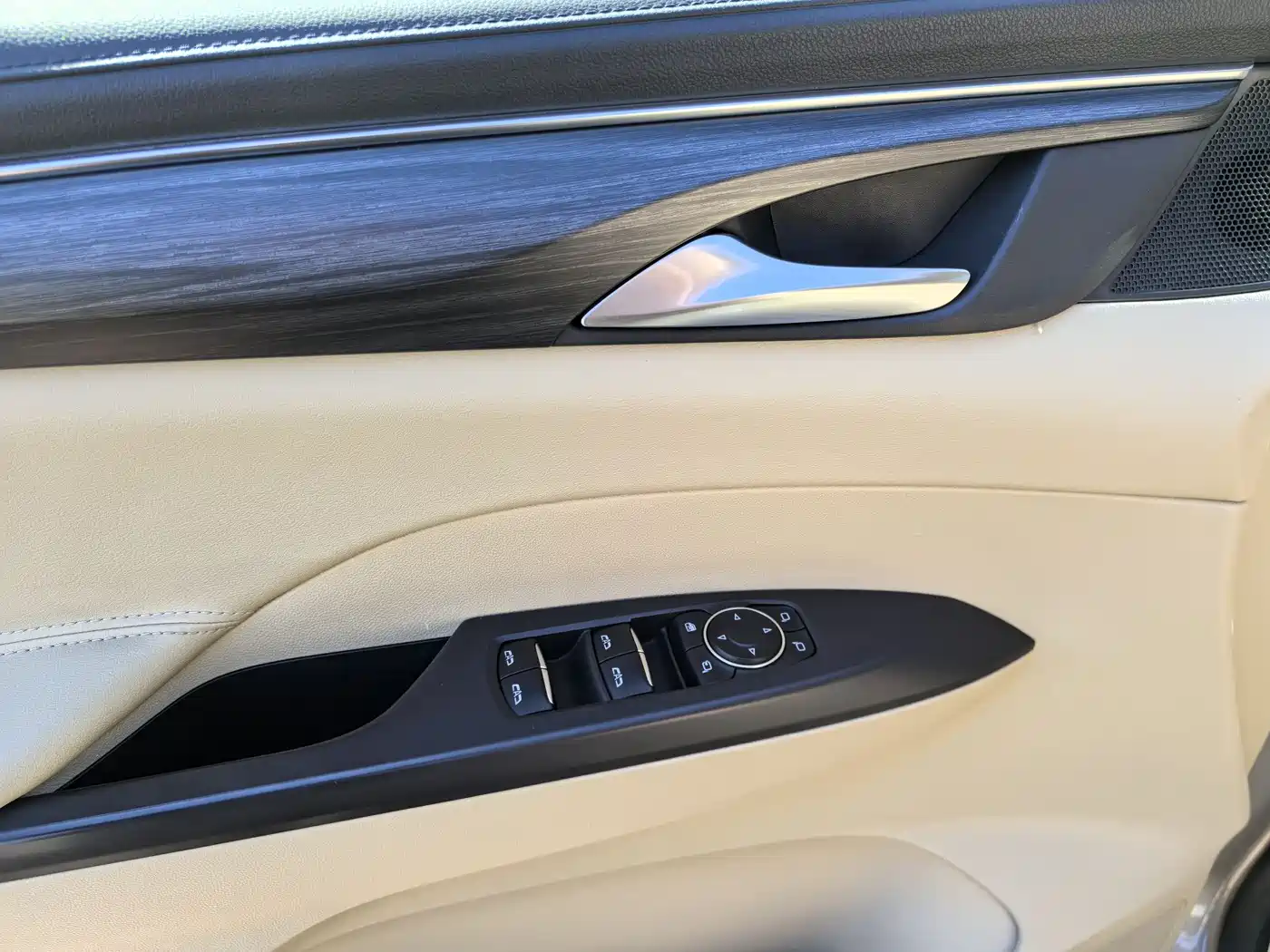 Buick GL8 2023 ES Landmaster Luxury Harmony Edition фото 19