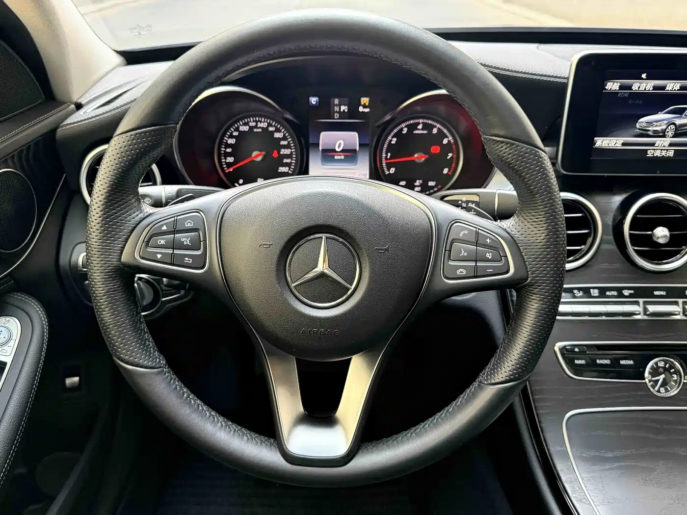 Mercedes-Benz C-Class 2015 C 200 L 4MATIC фото 11
