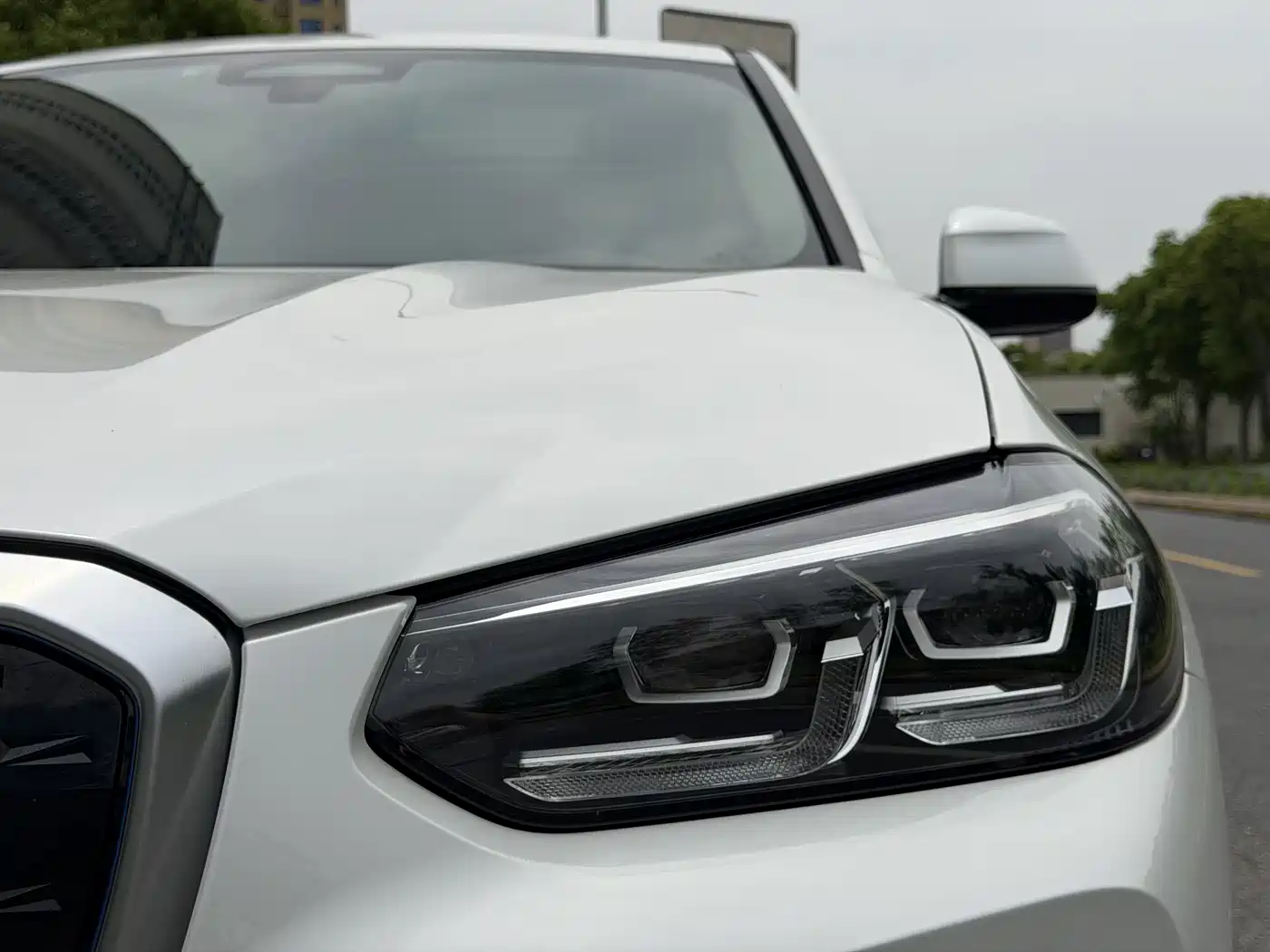 BMW iX3 2022 Leading Edition фото 13