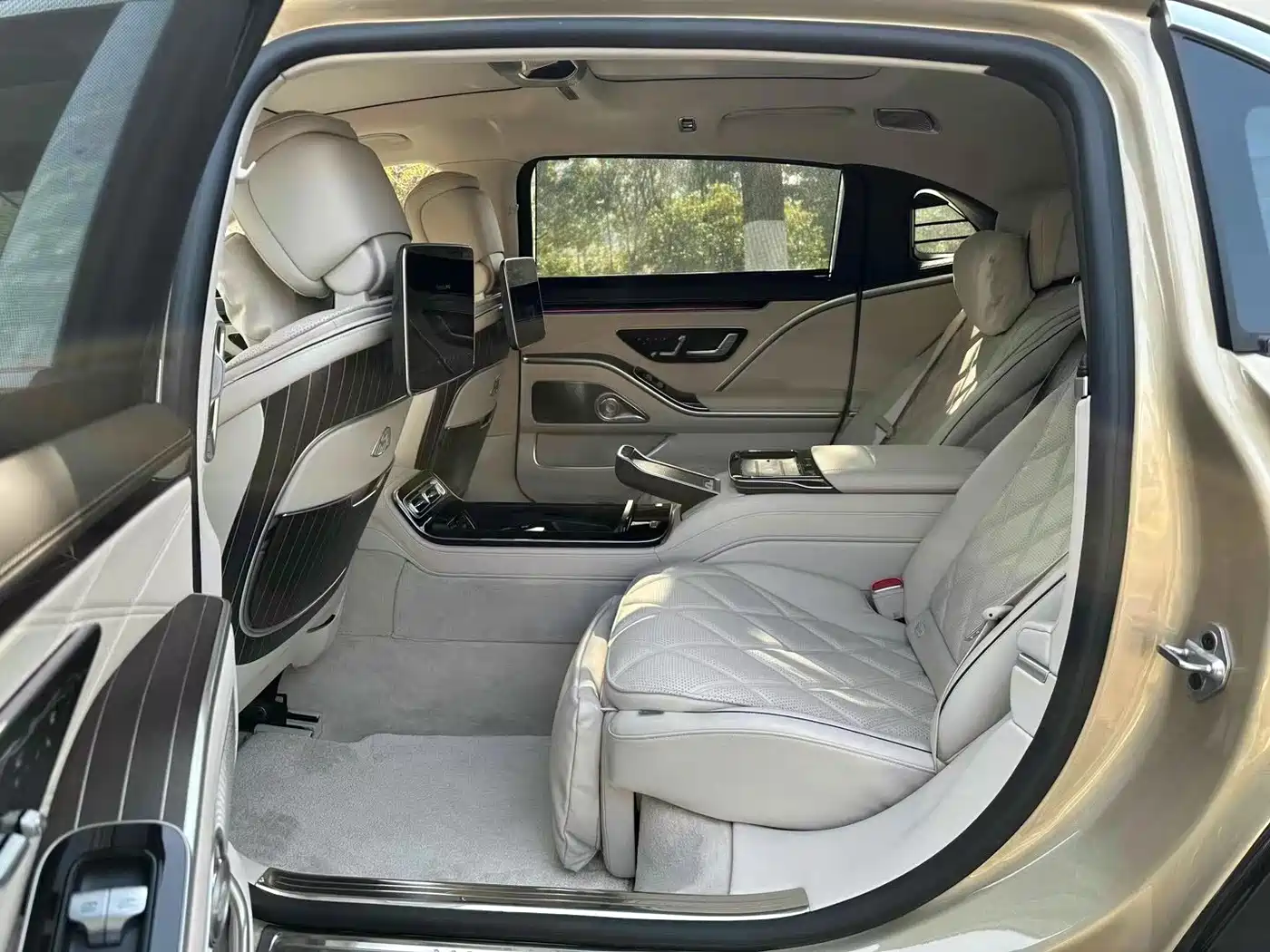 Mercedes-Benz Maybach S-Class 2025 Model S 680 4MATIC фото 7