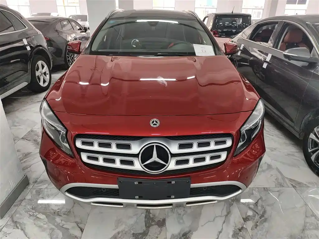 Mercedes-Benz GLA 2018 GLA 200 Dynamic фото 7