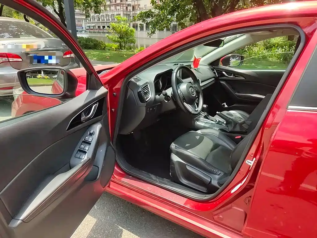 Mazda Mazda3 Axela 2014 2014 Hatchback 2.0L Automatic Sport