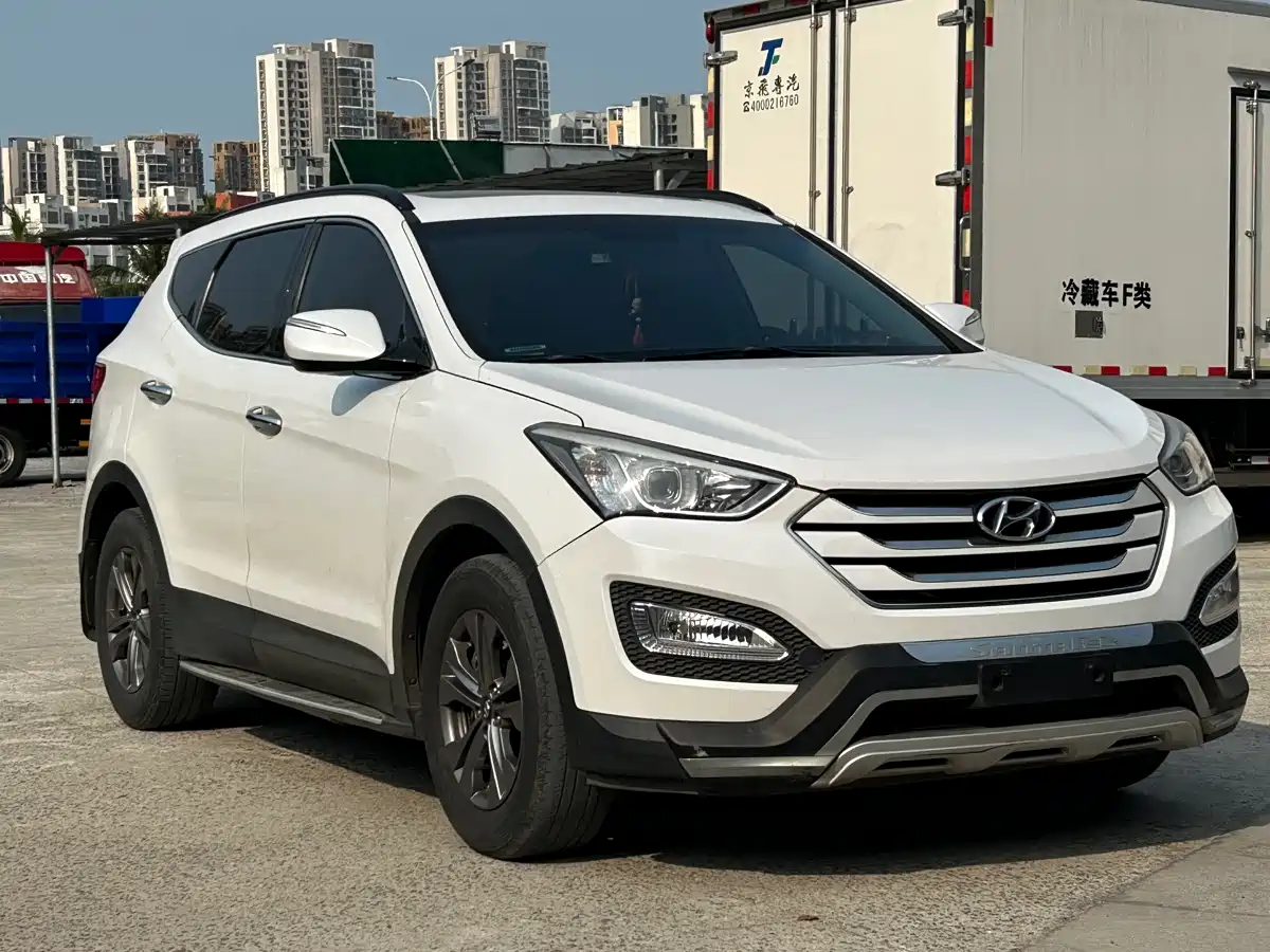 Hyundai Santa Fe 2013 Model 2.4L Automatic 2WD Comfort фото 3