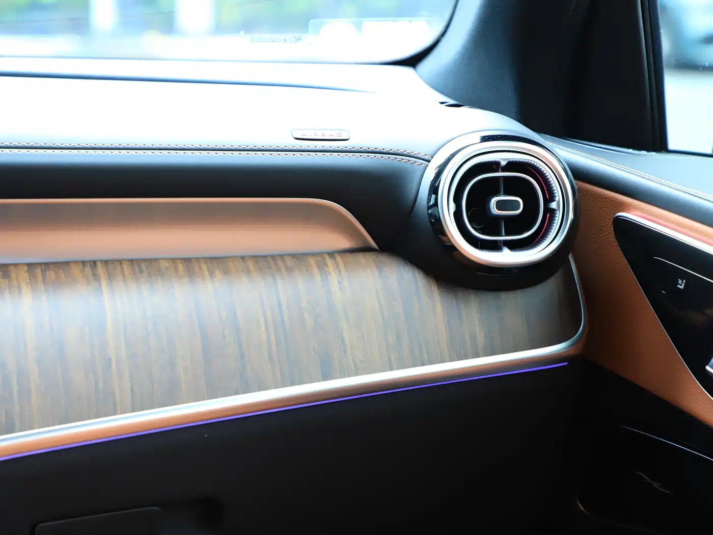 Mercedes-Benz GLC 2024 GLC 300 L 4MATIC Dynamic 5-seater фото 26