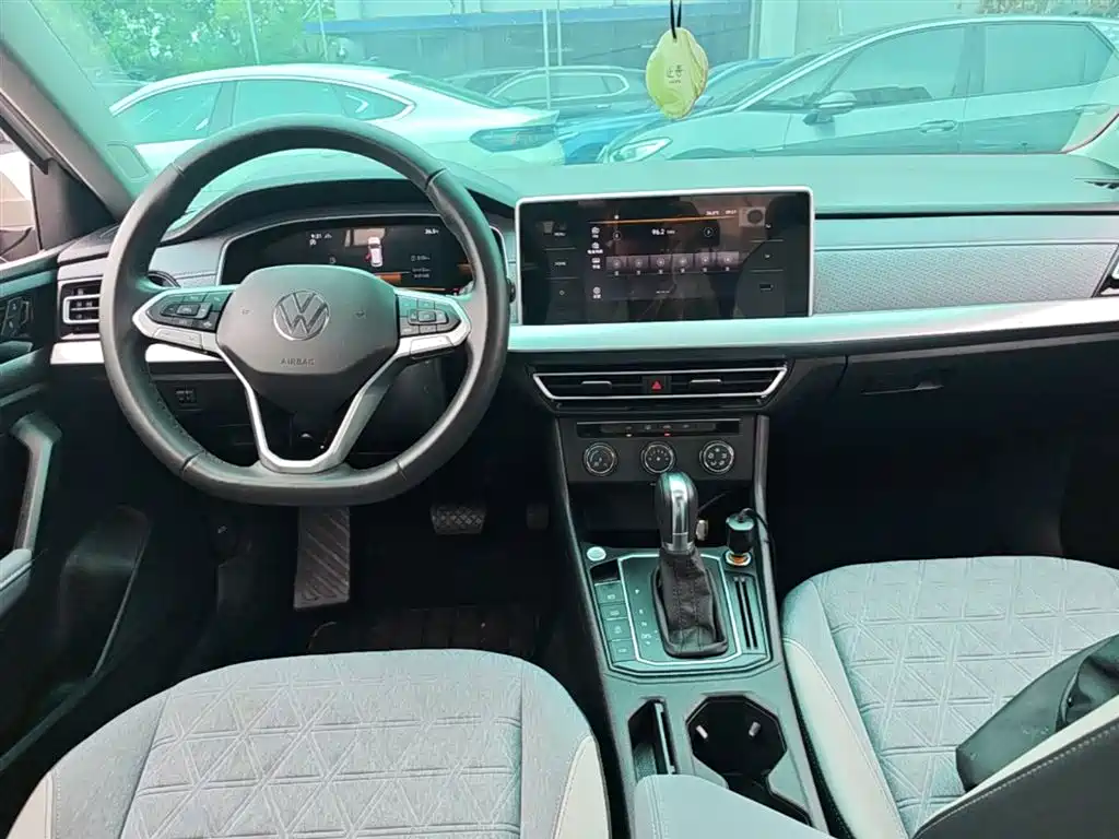 Volkswagen Lavida 2023 280TSI DSG Comfort Edition фото 16