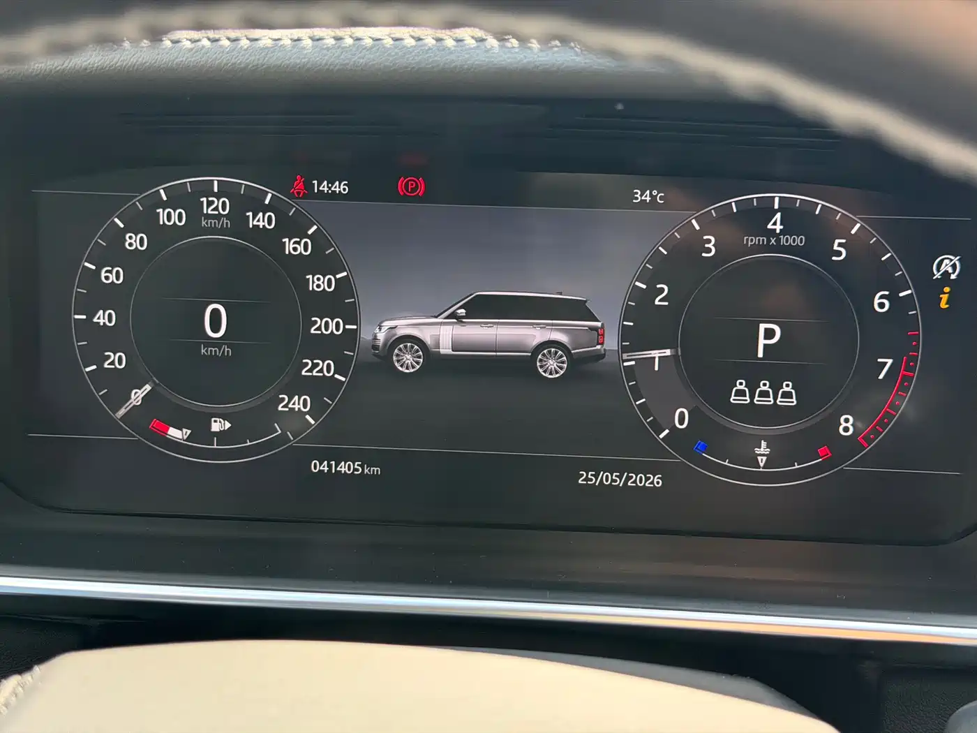 Land Rover Range Rover 2022 3.0 L6 360PS Golden Age Edition фото 11