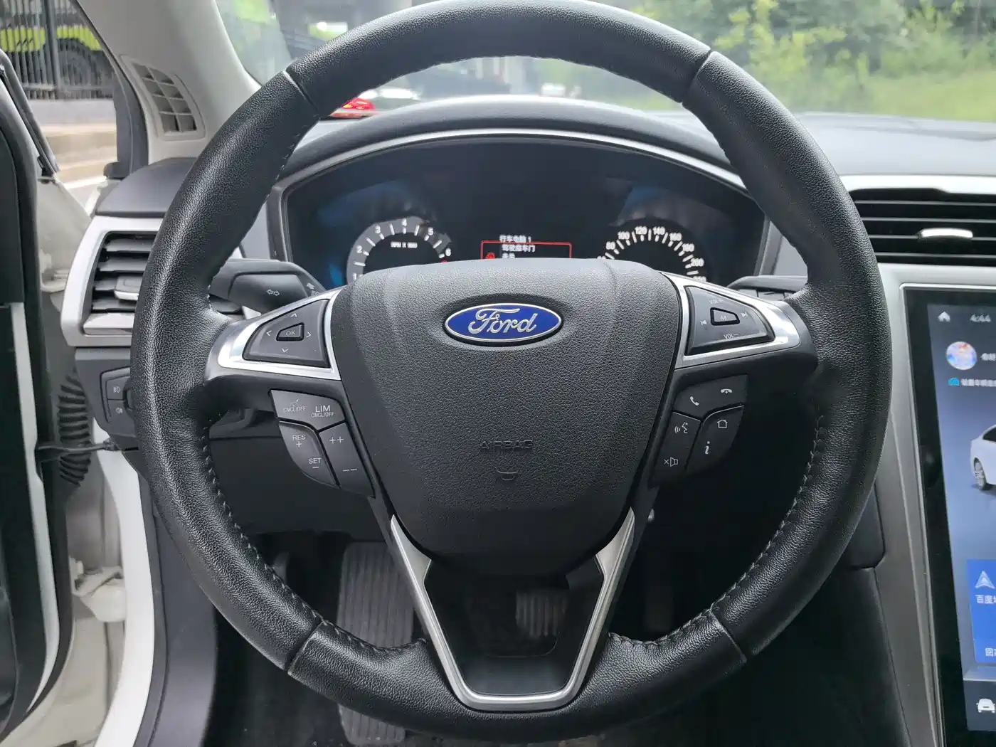 FORD MONDEO