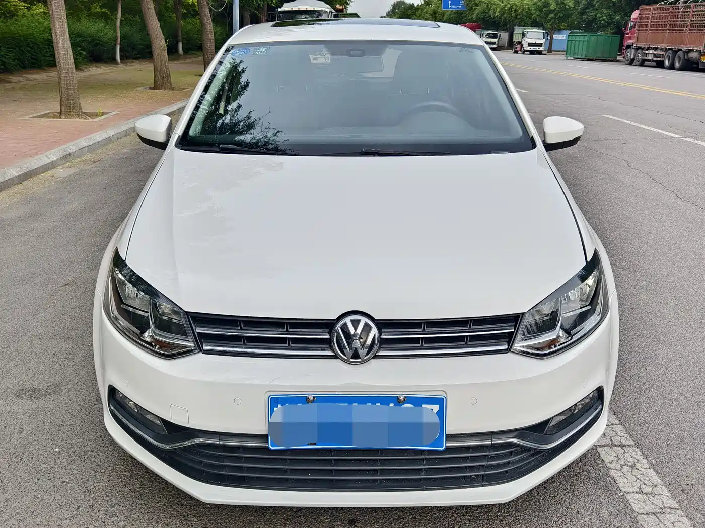 Volkswagen Polo 2016 1.6L Automatic Luxury