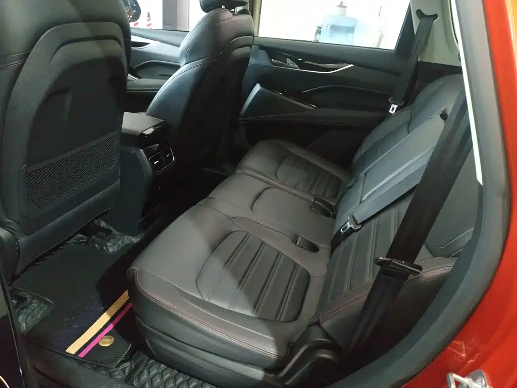SAIC Maxus Maxus D60 2021 2019 Model 1.5T Auto Comfort Edition 7-Seater