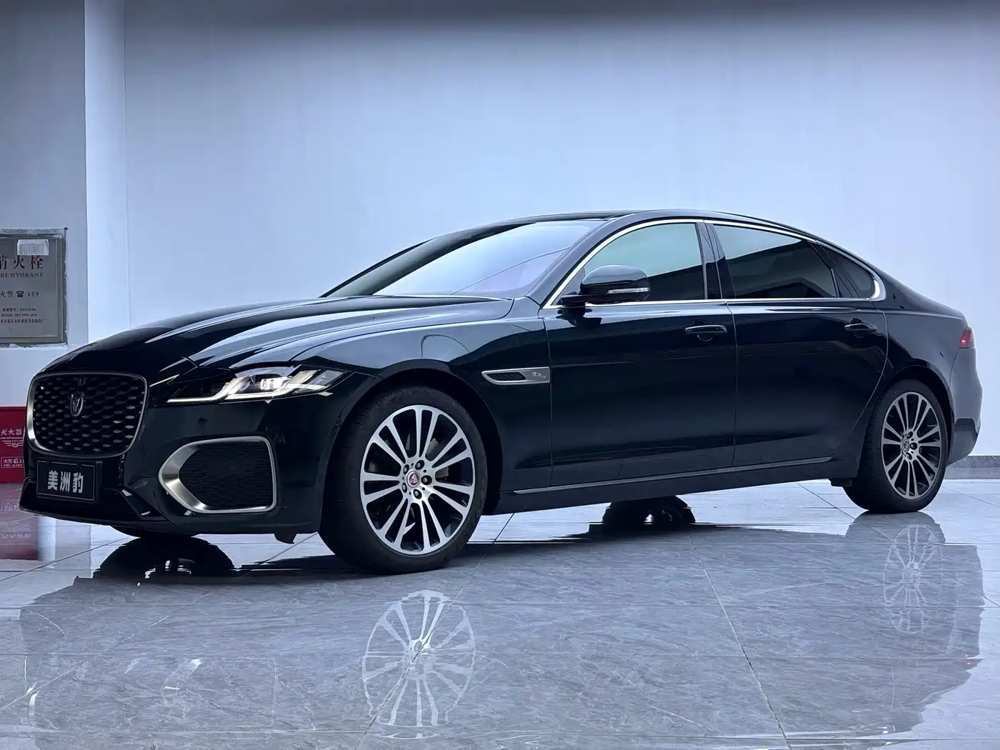 Jaguar Jaguar XFL 2023 Model XFL 2.0T P250 2WD Premium Luxury Edition
