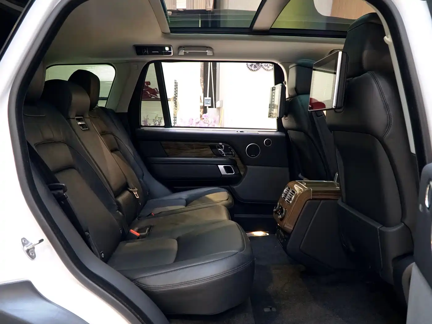 Land Rover Range Rover 2019 3.0 SC V6 Heritage Extended Edition фото 11