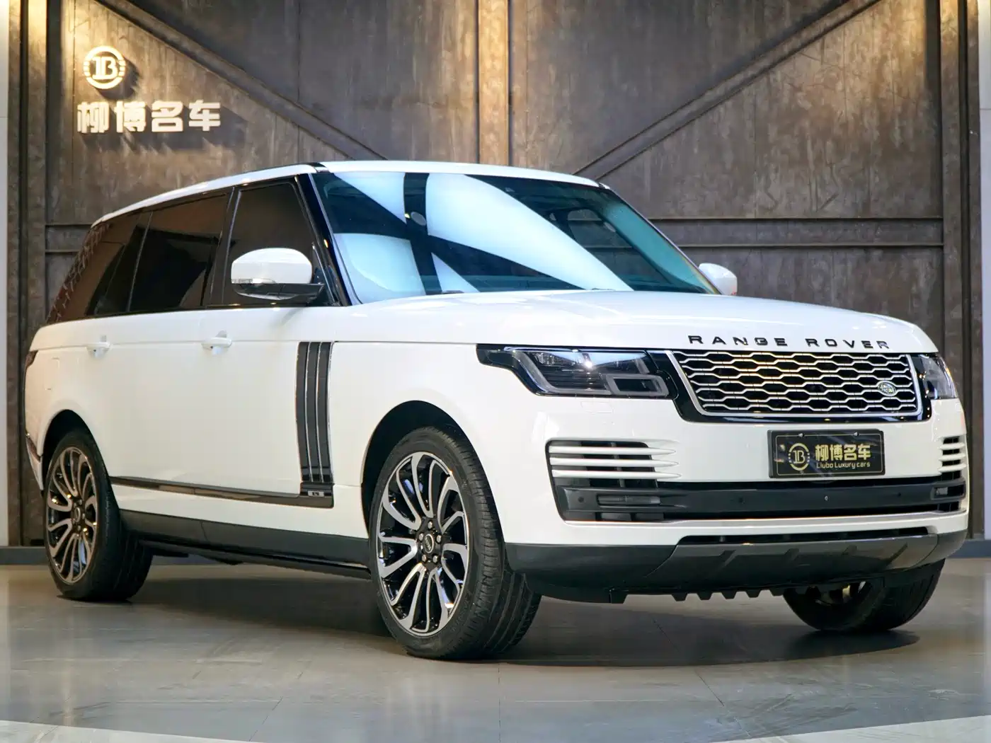 Land Rover Range Rover 2019 3.0 SC V6 Heritage Extended Edition фото 25