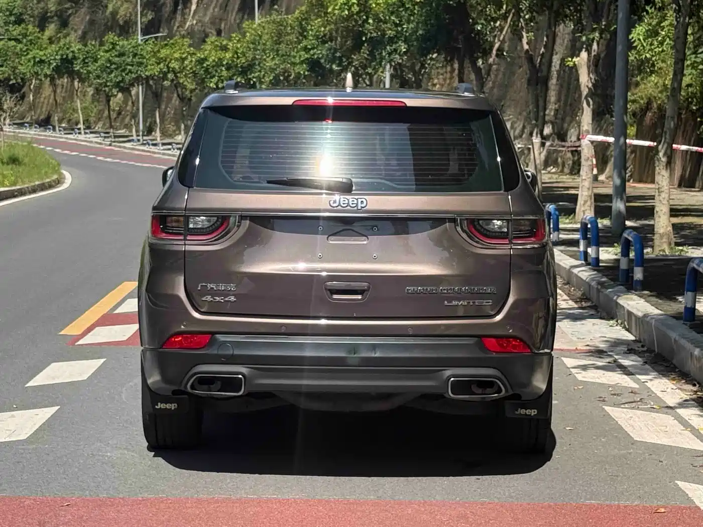 Jeep Grand Commander 2018 2018 2.0T AWD Premium Navigation Edition (China V)
