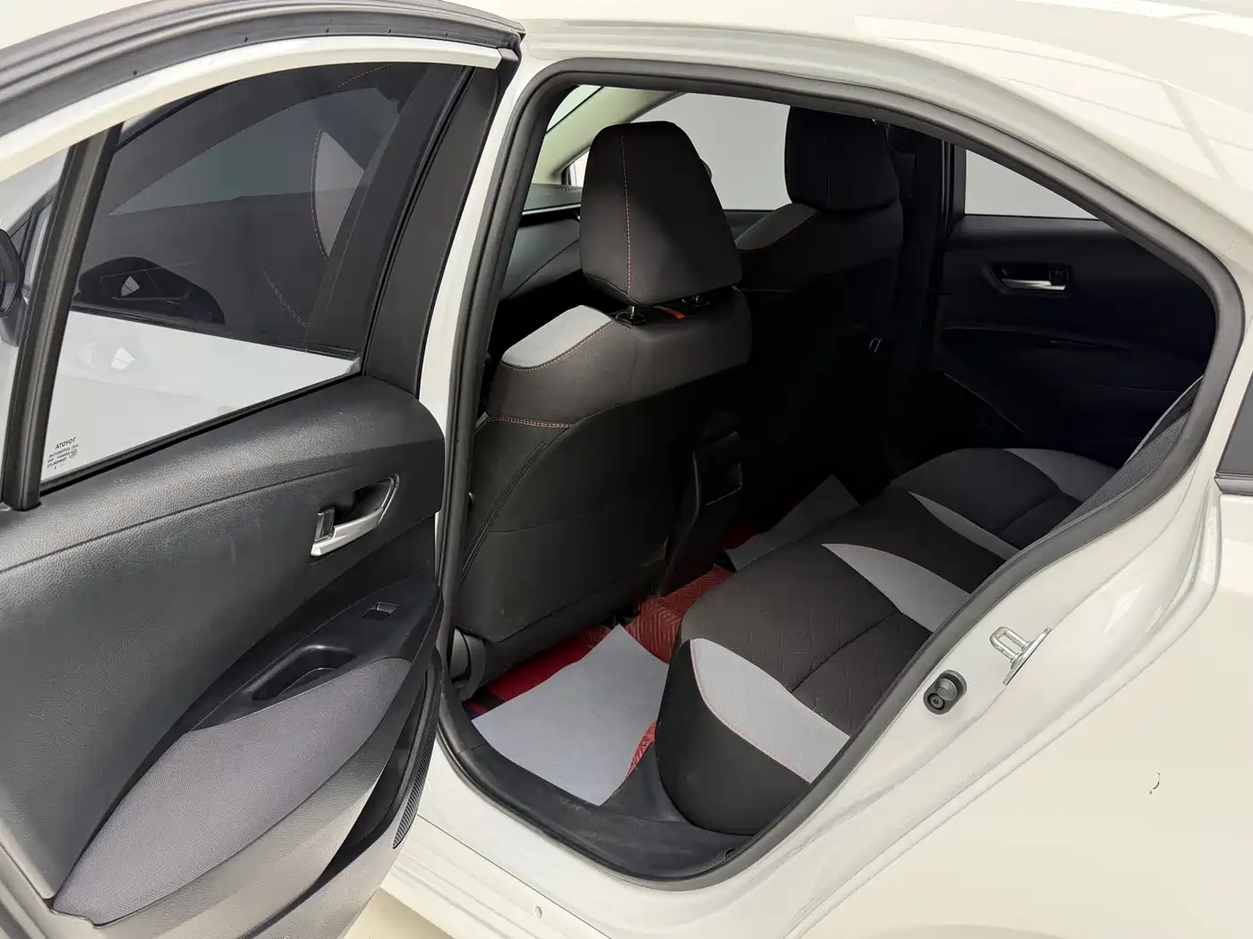 Toyota Corolla 2023 1.2T Elite Edition фото 12