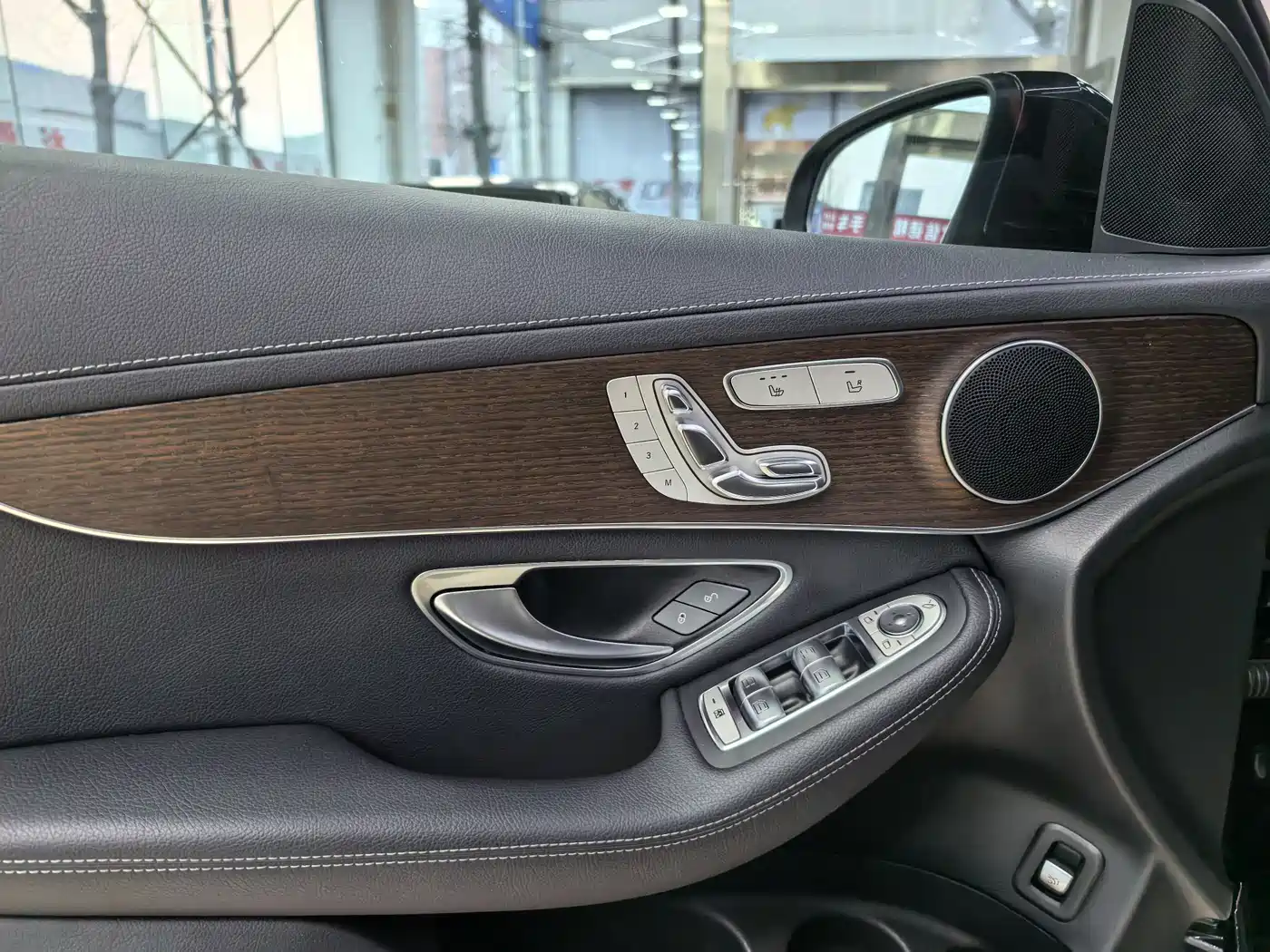 Mercedes-Benz GLC 2021 GLC 260 L 4MATIC Luxury фото 6