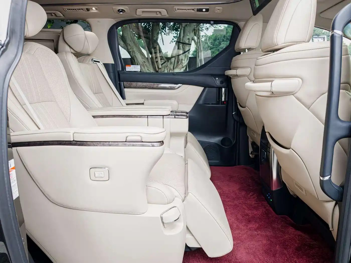Toyota Alphard 2018 Facelift 3.5L Premium Edition фото 9