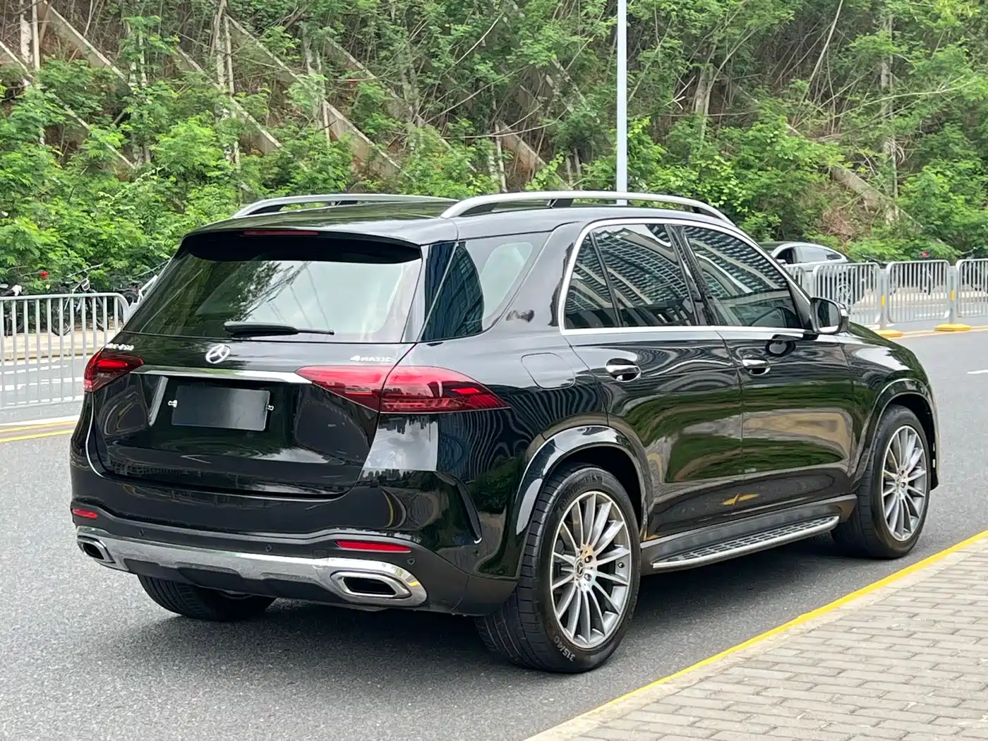 Mercedes-Benz GLE 2024 GLE 450 4MATIC Luxury фото 5