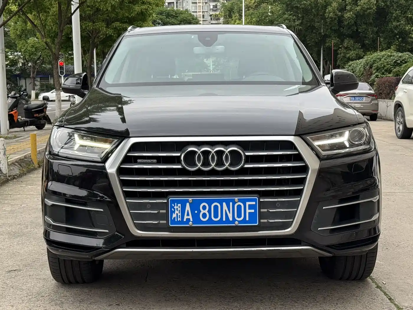 Фото 2 - Audi Q7