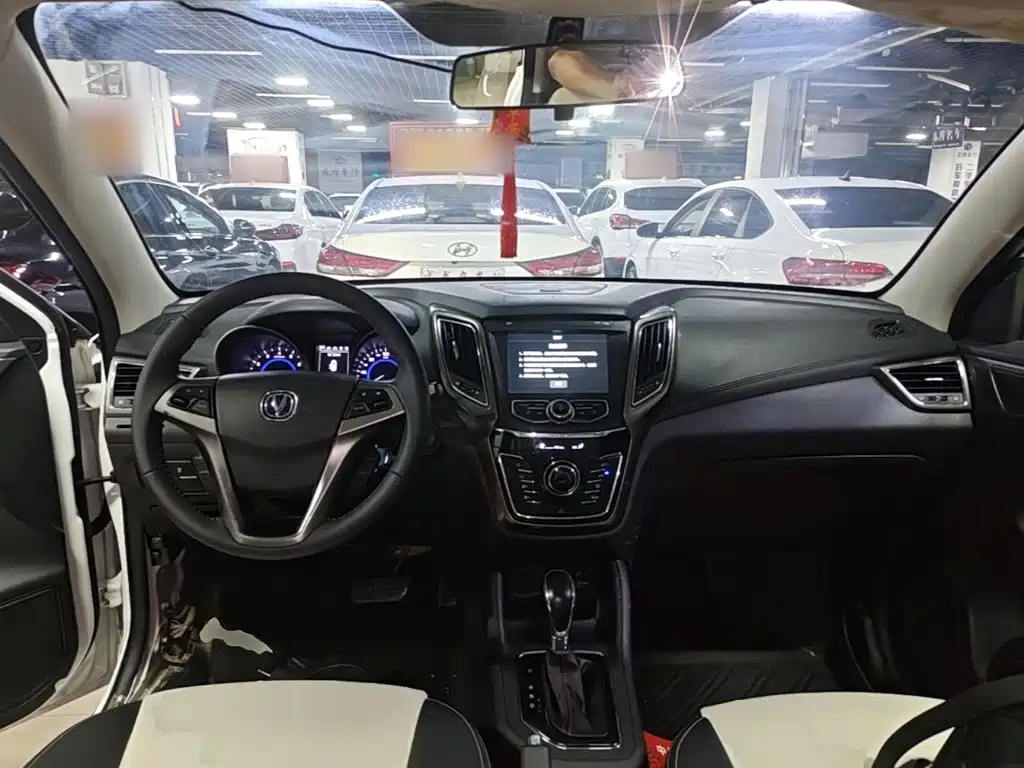 صورة 6 - Changan CS35