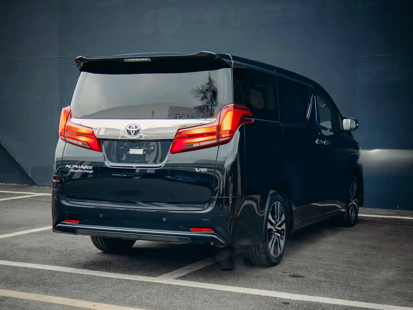 Toyota Alphard 2018 Facelift 3.5L Premium Edition фото 3