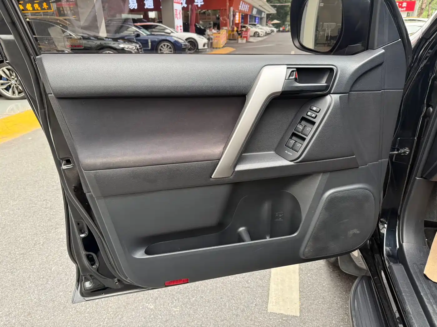Toyota Prado 2016 2.7L Auto Standard Edition фото 16