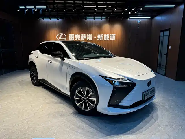 Lexus RZ 2023 450e 4WD Deluxe