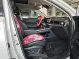 Фото 23 - Roewe RX5 eMAX