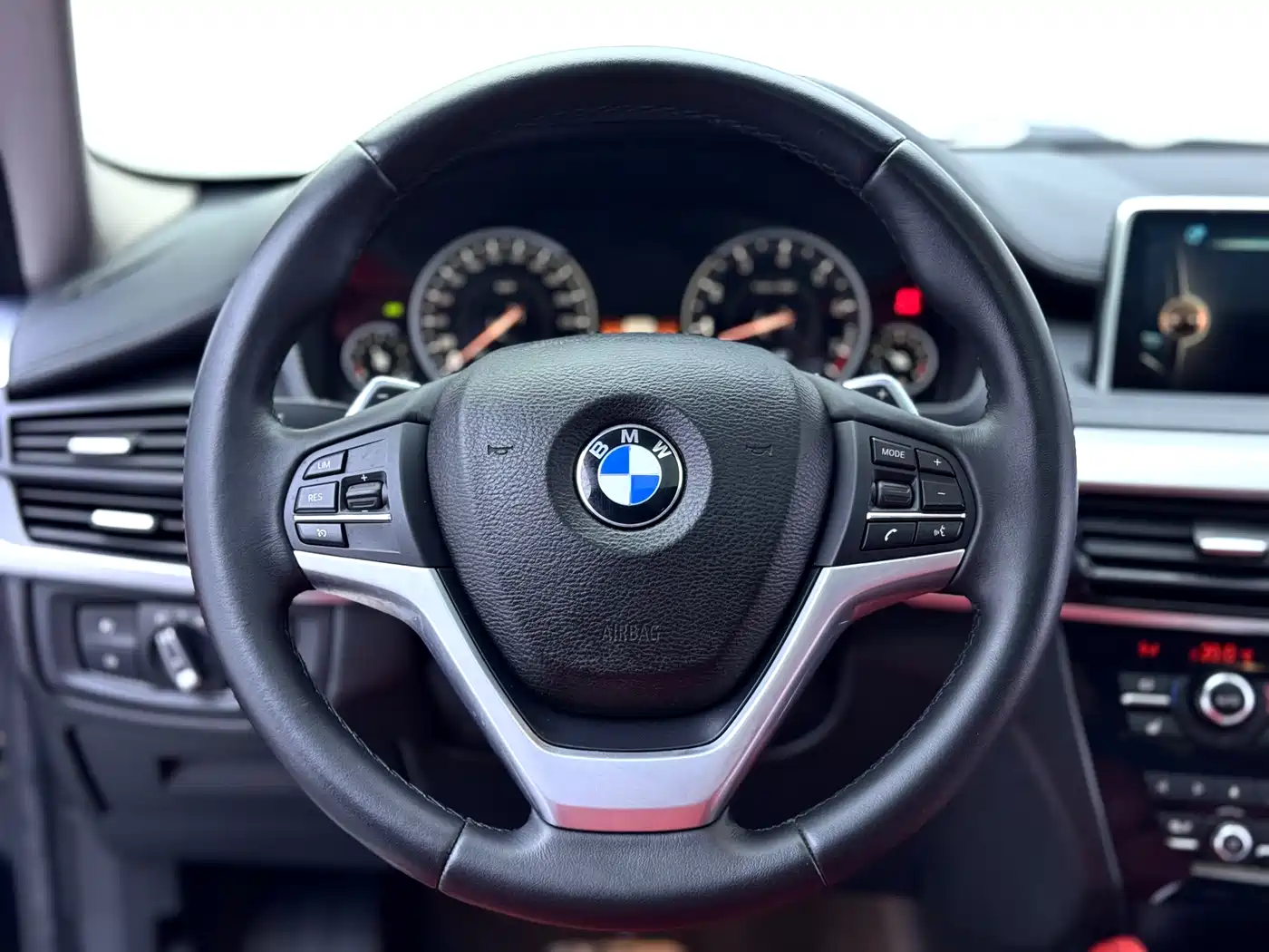 BMW X6 2017 xDrive35i Leading фото 19