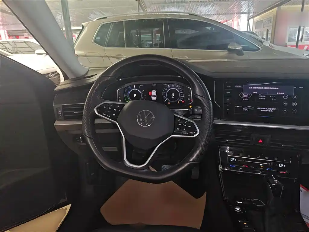 Volkswagen Passat New Energy 2022 430PHEV Hybrid Elite Edition фото 7